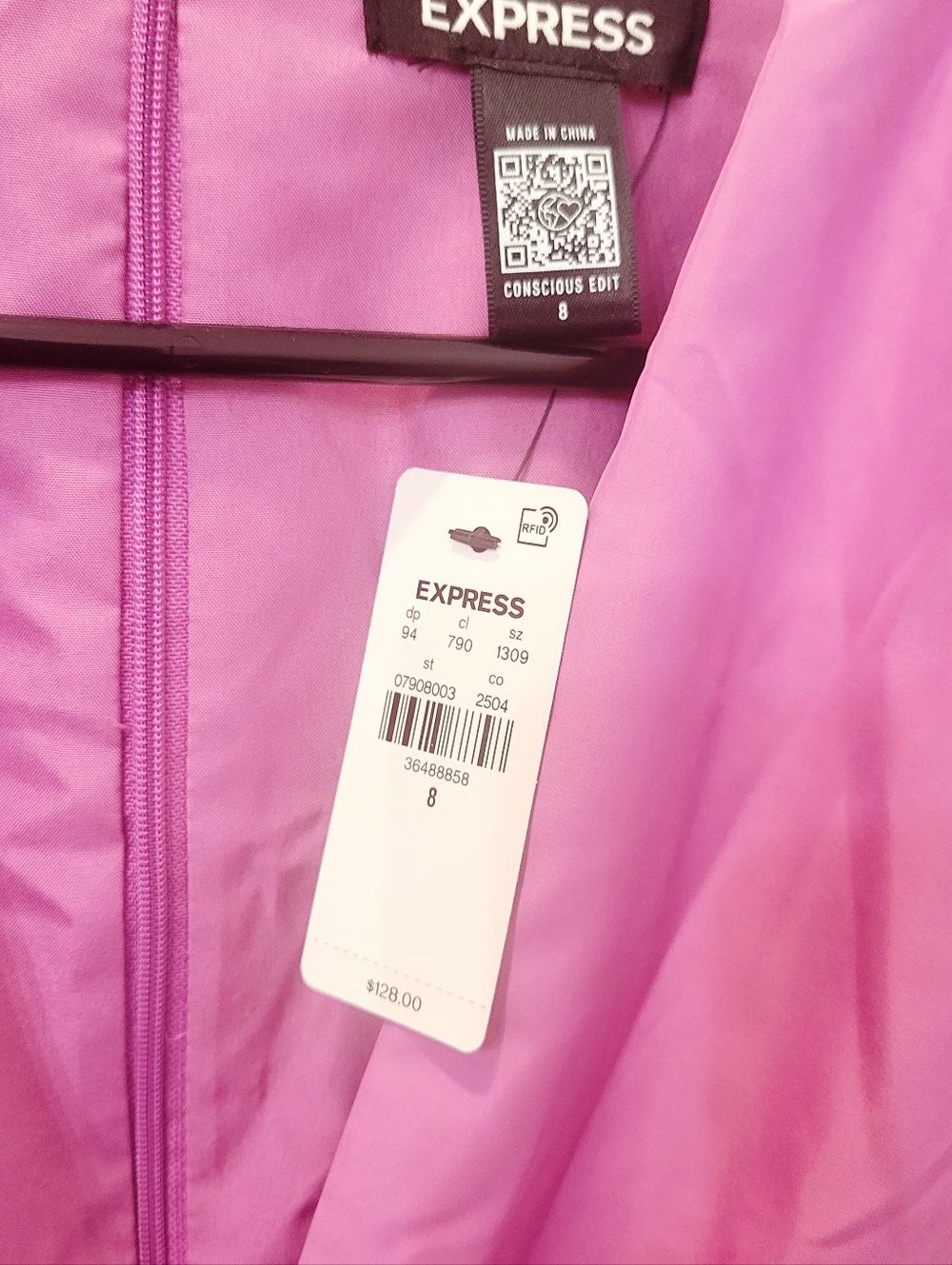 Express Lavender Puff Sleeve Dress Size 8 NWT | Soft Purple Zip Back Midi - Picture 6 of 6